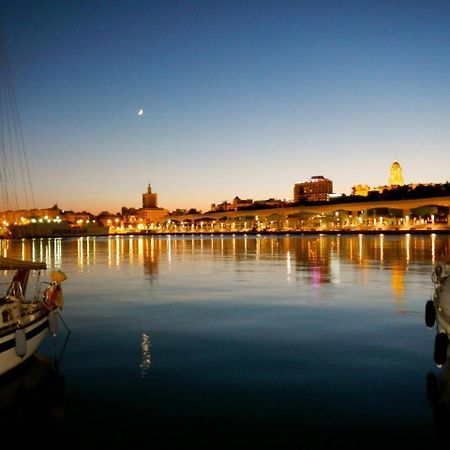 Beach & Center Premiun Malaga Bagian luar foto