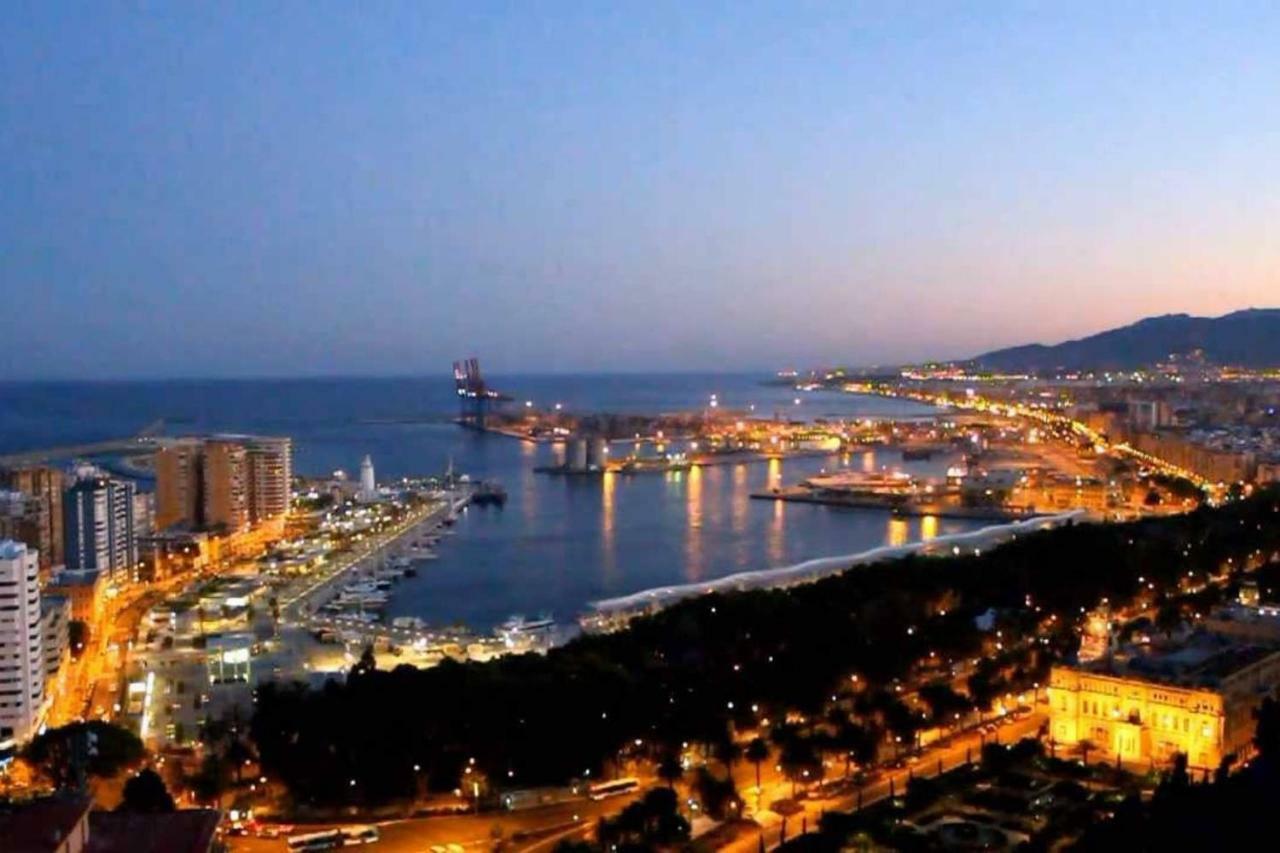 Beach & Center Premiun Malaga Bagian luar foto